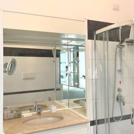 Manfredi House San Pietro Πανσιόν