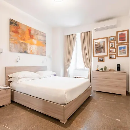 Manfredi House San Pietro 4*