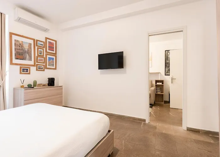 Manfredi House San Pietro Roma