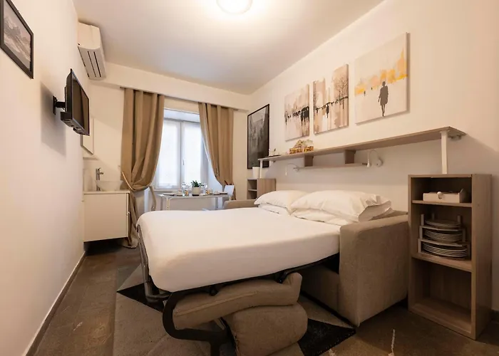 Manfredi House San Pietro Affittacamere 4*