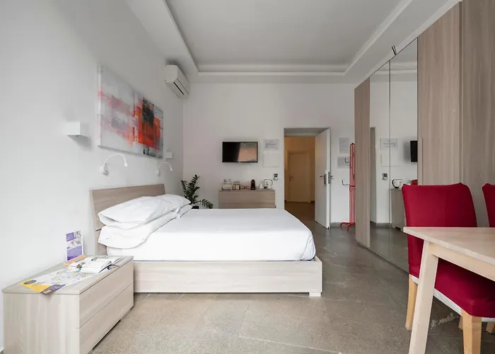 Manfredi House San Pietro 4*