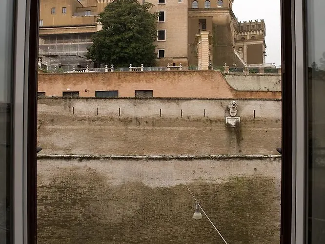 Manfredi House San Pietro Affittacamere Roma