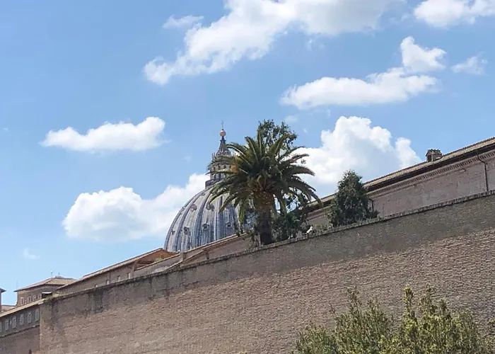 Pensión Manfredi House San Pietro 4*